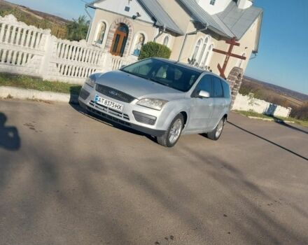 Серый Форд Фокус, объемом двигателя 1.6 л и пробегом 300 тыс. км за 2999 $, фото 1 на Automoto.ua