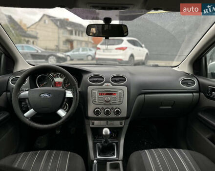 Форд Фокус 2007 в Кременце на Automoto.ua Серый Форд Фокус, объемом двигателя 1.56 л и пробегом 238 тыс. км за 4950 $, фото 17 на Automoto.ua