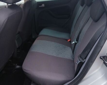 Серый Форд Фокус, объемом двигателя 1.8 л и пробегом 400 тыс. км за 4300 $, фото 5 на Automoto.ua