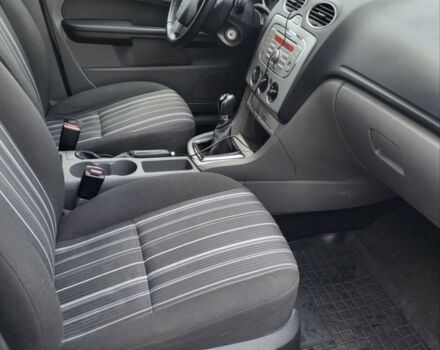 Серый Форд Фокус, объемом двигателя 1.6 л и пробегом 233 тыс. км за 5300 $, фото 5 на Automoto.ua