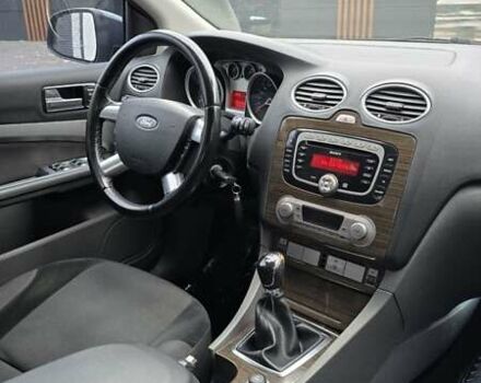 Сірий Форд Фокус, об'ємом двигуна 1.6 л та пробігом 192 тис. км за 6300 $, фото 12 на Automoto.ua