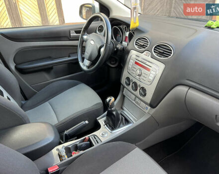 Сірий Форд Фокус, об'ємом двигуна 1.6 л та пробігом 237 тис. км за 5350 $, фото 15 на Automoto.ua