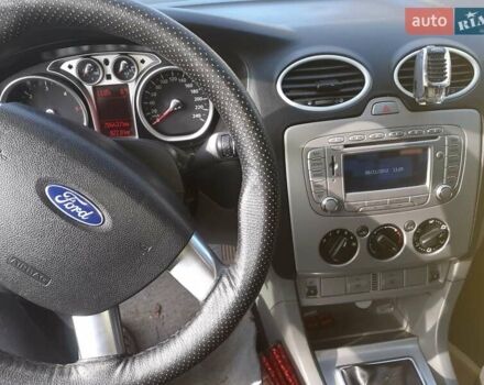 Сірий Форд Фокус, об'ємом двигуна 1.6 л та пробігом 204 тис. км за 5850 $, фото 5 на Automoto.ua