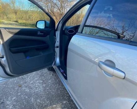 Серый Форд Фокус, объемом двигателя 1.6 л и пробегом 252 тыс. км за 5550 $, фото 9 на Automoto.ua