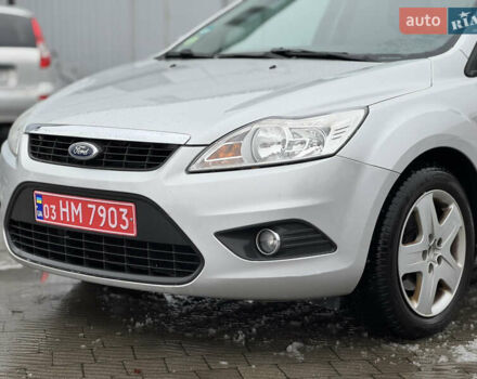 Серый Форд Фокус, объемом двигателя 1.6 л и пробегом 250 тыс. км за 5250 $, фото 7 на Automoto.ua