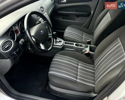 Сірий Форд Фокус, об'ємом двигуна 1.6 л та пробігом 165 тис. км за 6499 $, фото 53 на Automoto.ua