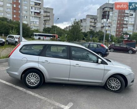 Сірий Форд Фокус, об'ємом двигуна 1.6 л та пробігом 290 тис. км за 5500 $, фото 3 на Automoto.ua