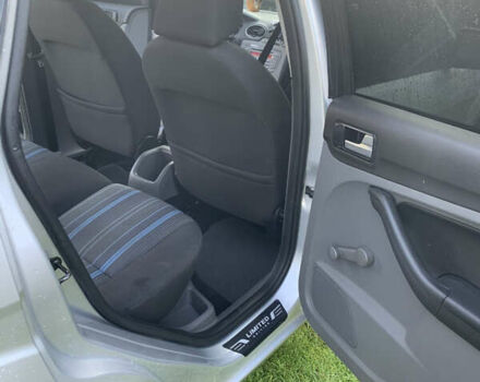 Сірий Форд Фокус, об'ємом двигуна 1.6 л та пробігом 216 тис. км за 5300 $, фото 5 на Automoto.ua