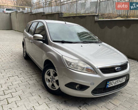Серый Форд Фокус, объемом двигателя 1.6 л и пробегом 264 тыс. км за 3900 $, фото 2 на Automoto.ua