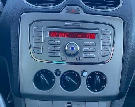 Серый Форд Фокус, объемом двигателя 1.6 л и пробегом 252 тыс. км за 5550 $, фото 4 на Automoto.ua