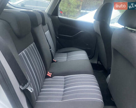 Серый Форд Фокус, объемом двигателя 1.6 л и пробегом 228 тыс. км за 4650 $, фото 19 на Automoto.ua