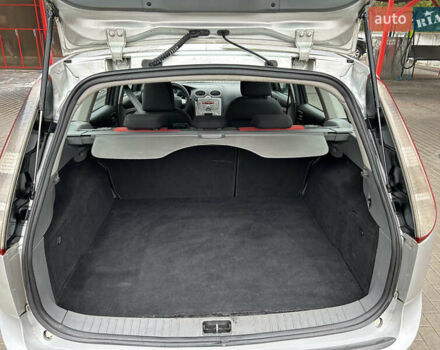 Серый Форд Фокус, объемом двигателя 2 л и пробегом 305 тыс. км за 4700 $, фото 19 на Automoto.ua