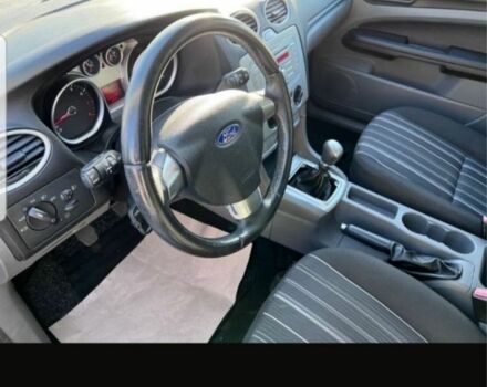 Серый Форд Фокус, объемом двигателя 1.6 л и пробегом 278 тыс. км за 4200 $, фото 5 на Automoto.ua