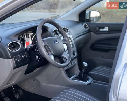 Серый Форд Фокус, объемом двигателя 1.6 л и пробегом 193 тыс. км за 5150 $, фото 28 на Automoto.ua