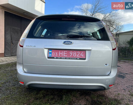 Сірий Форд Фокус, об'ємом двигуна 1.6 л та пробігом 237 тис. км за 5350 $, фото 5 на Automoto.ua