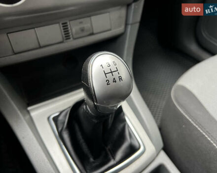 Серый Форд Фокус, объемом двигателя 1.6 л и пробегом 264 тыс. км за 4150 $, фото 56 на Automoto.ua