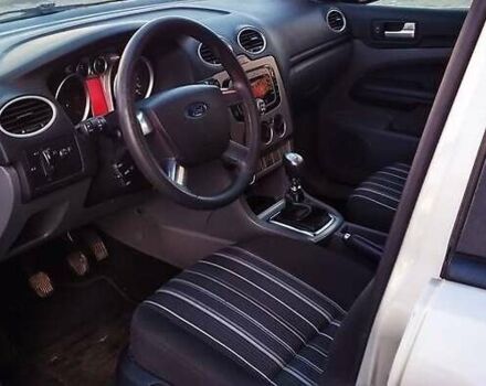 Серый Форд Фокус, объемом двигателя 2 л и пробегом 202 тыс. км за 5999 $, фото 6 на Automoto.ua