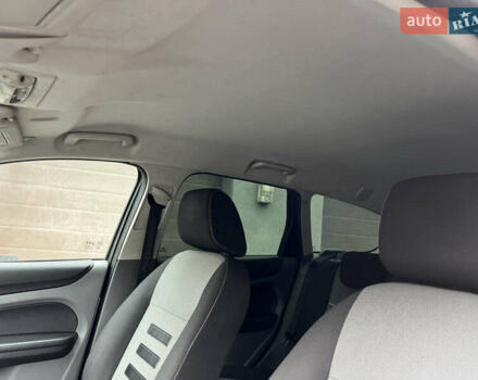 Серый Форд Фокус, объемом двигателя 1.6 л и пробегом 264 тыс. км за 4150 $, фото 23 на Automoto.ua