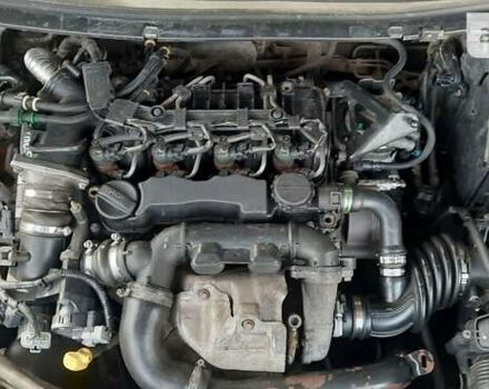 Сірий Форд Фокус, об'ємом двигуна 1.6 л та пробігом 215 тис. км за 6200 $, фото 25 на Automoto.ua