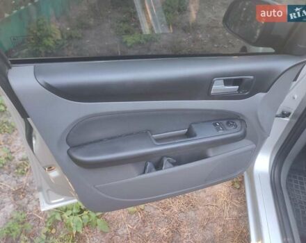 Форд Фокус 2008 у Умани на Automoto.ua Сірий Форд Фокус, об'ємом двигуна 1.6 л та пробігом 217 тис. км за 6200 $, фото 9 на Automoto.ua