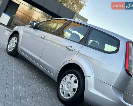 Серый Форд Фокус, объемом двигателя 1.6 л и пробегом 210 тыс. км за 5200 $, фото 13 на Automoto.ua