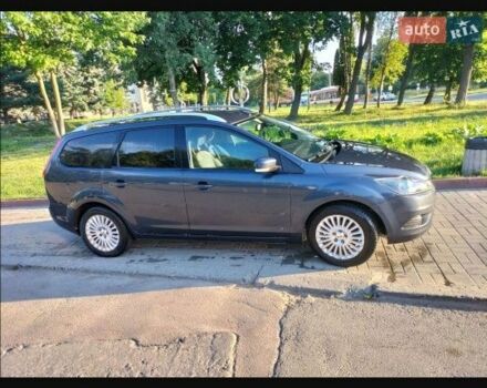 Серый Форд Фокус, объемом двигателя 1.6 л и пробегом 270 тыс. км за 5400 $, фото 3 на Automoto.ua