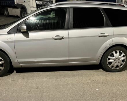 Серый Форд Фокус, объемом двигателя 1.6 л и пробегом 226 тыс. км за 2712 $, фото 5 на Automoto.ua