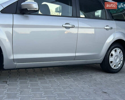 Серый Форд Фокус, объемом двигателя 1.6 л и пробегом 210 тыс. км за 5200 $, фото 16 на Automoto.ua