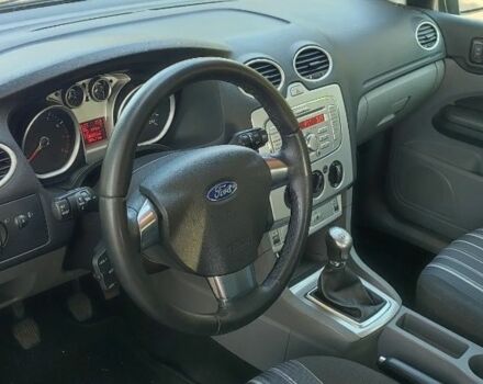 Серый Форд Фокус, объемом двигателя 1.6 л и пробегом 218 тыс. км за 2300 $, фото 5 на Automoto.ua