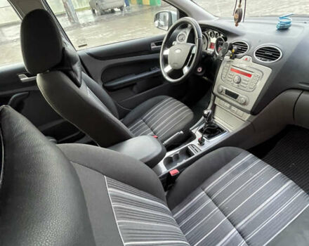 Сірий Форд Фокус, об'ємом двигуна 1.8 л та пробігом 221 тис. км за 4300 $, фото 4 на Automoto.ua