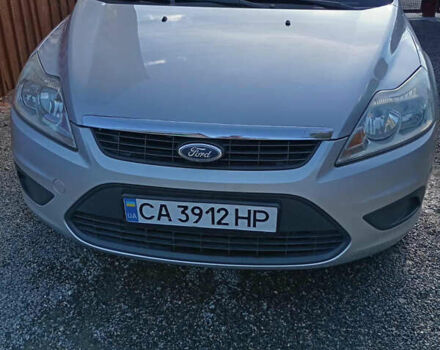 Форд Фокус 2008 в Черкассах на Automoto.ua Серый Форд Фокус, объемом двигателя 1.6 л и пробегом 233 тыс. км за 5500 $, фото 5 на Automoto.ua