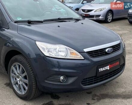 Серый Форд Фокус, объемом двигателя 1.56 л и пробегом 330 тыс. км за 5890 $, фото 2 на Automoto.ua