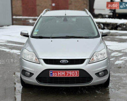Серый Форд Фокус, объемом двигателя 1.6 л и пробегом 250 тыс. км за 5250 $, фото 3 на Automoto.ua