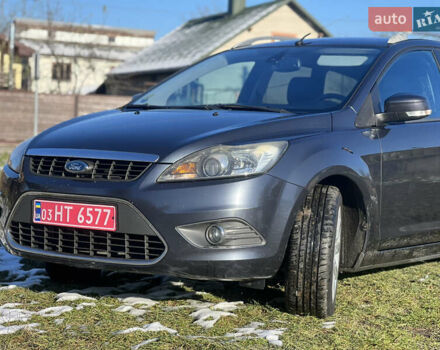 Серый Форд Фокус, объемом двигателя 1.6 л и пробегом 300 тыс. км за 5400 $, фото 7 на Automoto.ua