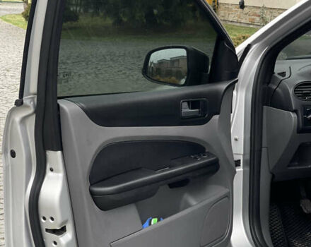 Серый Форд Фокус, объемом двигателя 1.6 л и пробегом 315 тыс. км за 4650 $, фото 21 на Automoto.ua