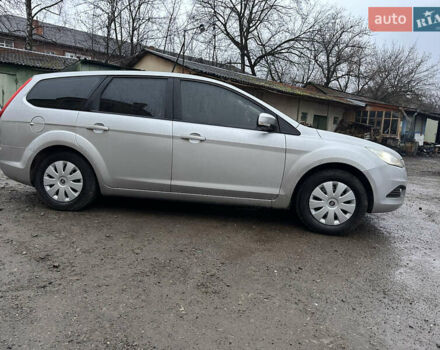 Серый Форд Фокус, объемом двигателя 1.6 л и пробегом 337 тыс. км за 5000 $, фото 5 на Automoto.ua