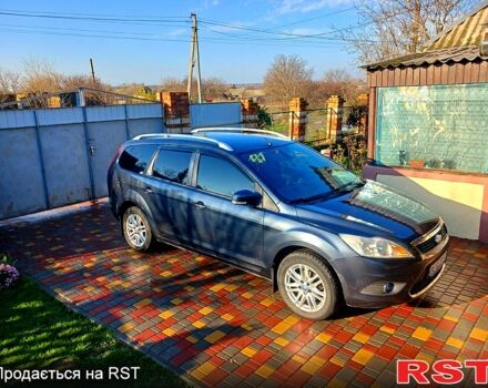 Серый Форд Фокус, объемом двигателя 1.6 л и пробегом 400 тыс. км за 4999 $, фото 6 на Automoto.ua