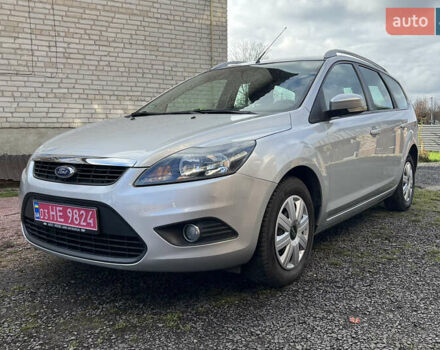 Сірий Форд Фокус, об'ємом двигуна 1.6 л та пробігом 237 тис. км за 5350 $, фото 4 на Automoto.ua
