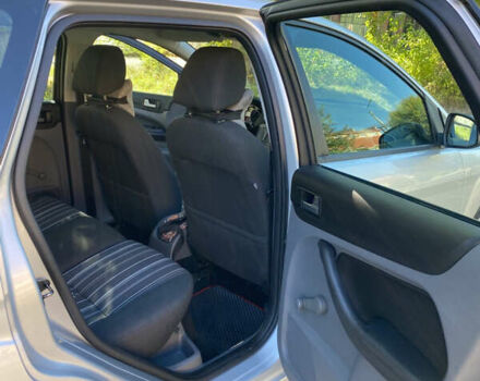 Серый Форд Фокус, объемом двигателя 1.6 л и пробегом 231 тыс. км за 6000 $, фото 14 на Automoto.ua