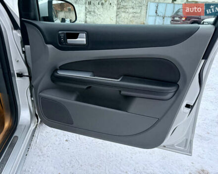 Сірий Форд Фокус, об'ємом двигуна 1.6 л та пробігом 211 тис. км за 5100 $, фото 22 на Automoto.ua