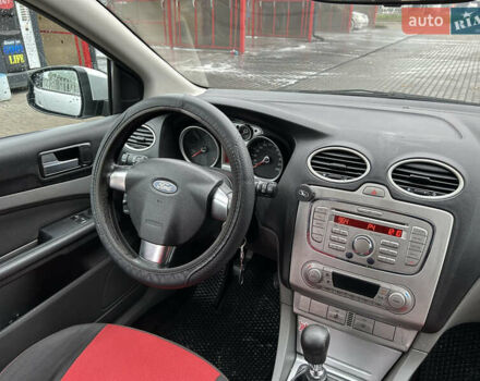 Сірий Форд Фокус, об'ємом двигуна 2 л та пробігом 307 тис. км за 4800 $, фото 20 на Automoto.ua
