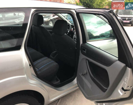 Форд Фокус 2008 у Рівному на Automoto.ua Сірий Форд Фокус, об'ємом двигуна 1.6 л та пробігом 223 тис. км за 5600 $, фото 25 на Automoto.ua