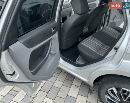 Серый Форд Фокус, объемом двигателя 1.56 л и пробегом 294 тыс. км за 5299 $, фото 25 на Automoto.ua