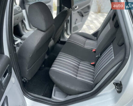 Серый Форд Фокус, объемом двигателя 1.56 л и пробегом 294 тыс. км за 5299 $, фото 24 на Automoto.ua