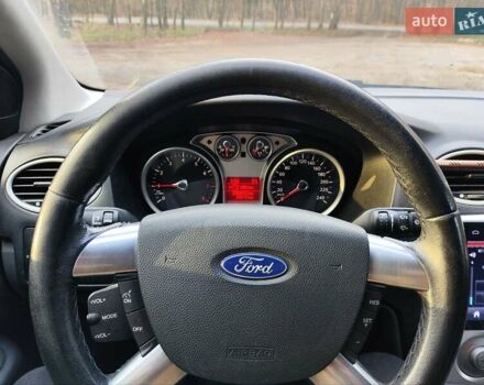 Серый Форд Фокус, объемом двигателя 1.8 л и пробегом 230 тыс. км за 5500 $, фото 8 на Automoto.ua