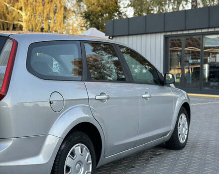 Серый Форд Фокус, объемом двигателя 1.6 л и пробегом 210 тыс. км за 5200 $, фото 10 на Automoto.ua