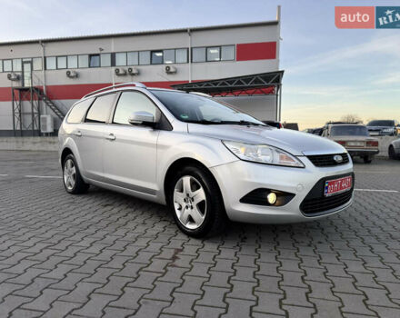 Серый Форд Фокус, объемом двигателя 1.6 л и пробегом 230 тыс. км за 4599 $, фото 2 на Automoto.ua