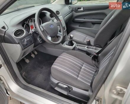 Сірий Форд Фокус, об'ємом двигуна 1.8 л та пробігом 226 тис. км за 4999 $, фото 32 на Automoto.ua