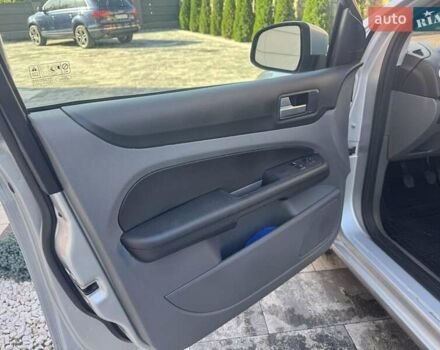 Серый Форд Фокус, объемом двигателя 1.6 л и пробегом 199 тыс. км за 4950 $, фото 17 на Automoto.ua