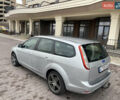 Серый Форд Фокус, объемом двигателя 1.6 л и пробегом 316 тыс. км за 4350 $, фото 2 на Automoto.ua